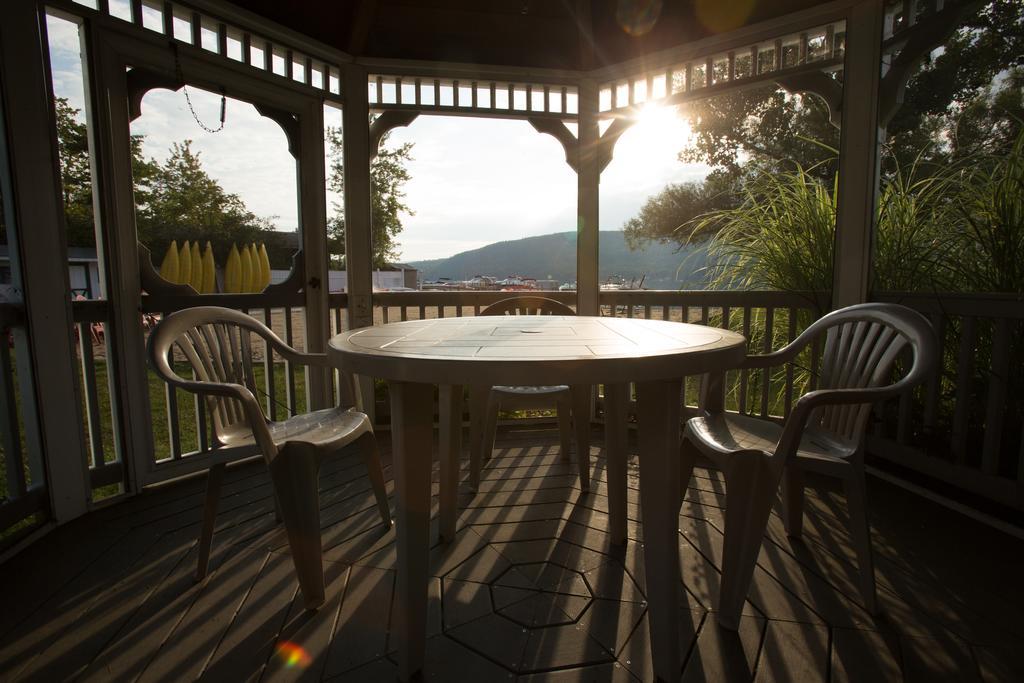 Shore Meadows Lodge Llc Lake George Ngoại thất bức ảnh