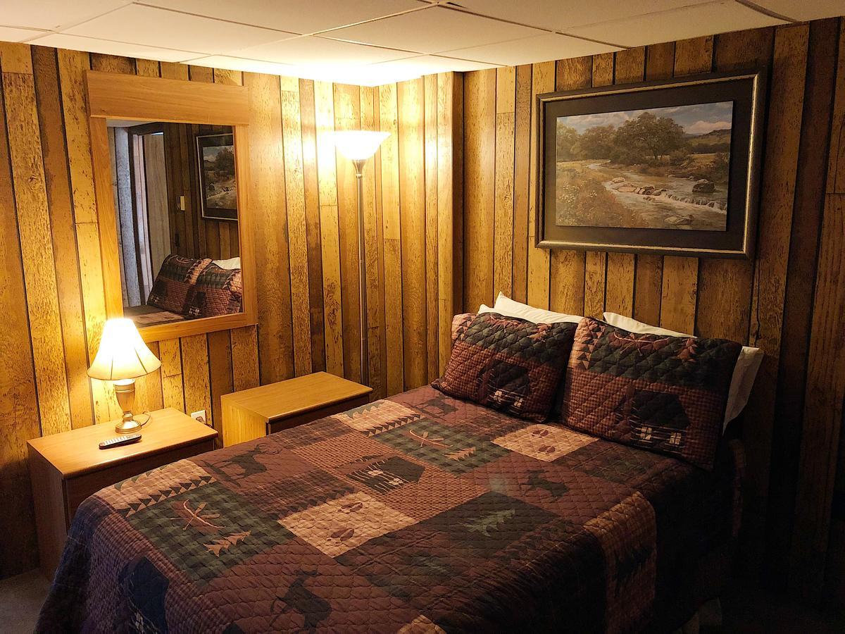 Shore Meadows Lodge Llc Lake George Ngoại thất bức ảnh